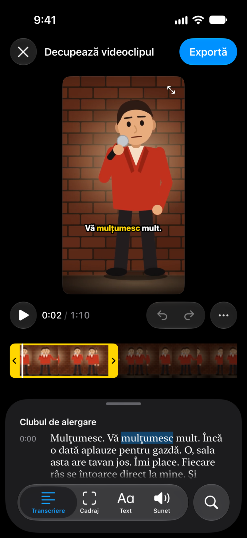 Editorul de clipuri: un clip vertical cu un comediant la microfon, cu o subtitrare pe imagine, deasupra transcrierii cu cuvântul rostit evidențiat